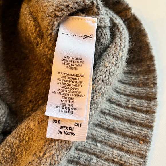 Juicy Couture Wool and Cashmere Cardigan w/ Rhinestones Size S. - Picture 11 of 13